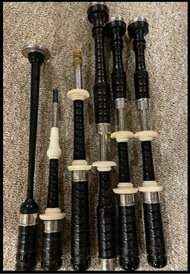 Pre-Owned 1963 Henderson Bagpipes - More Details
