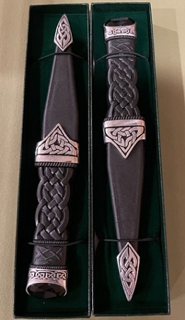 Black Cut Stone Top Sgian Dubh (In Stock)