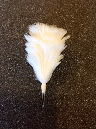 White Blamoral/Glengarry Hackle (IN STOCK) White Blamoral/Glengarry Hackle (IN STOCK)